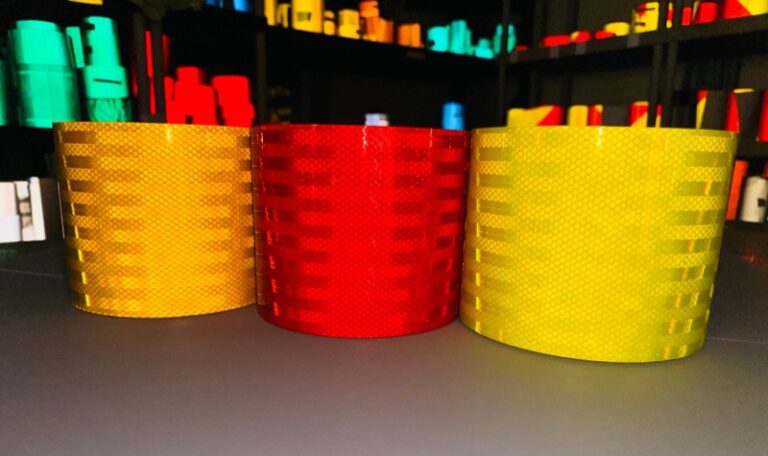 3M™ 983 Chevron Striping Reflective Tape – Spec Sheet